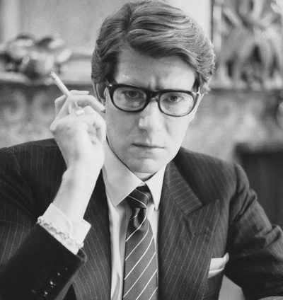 Los 5 grandes inventos de Yves Saint Laurent que usas a diario y no sabías que eran de él