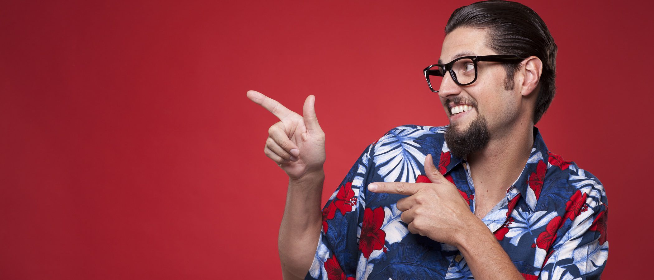 Camisetas y camisas hawaianas: cuándo sí y cuándo no