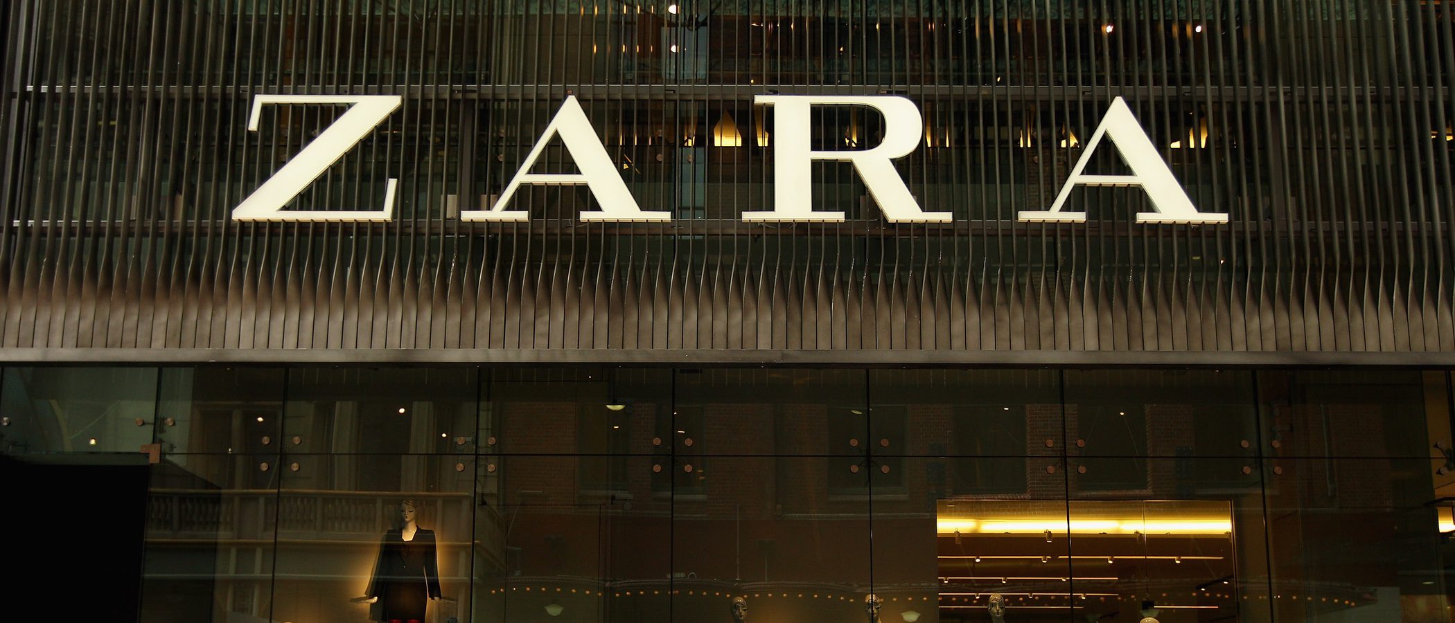La última y polémica campaña de Zara: 'Love your curves' con modelos sin curvas