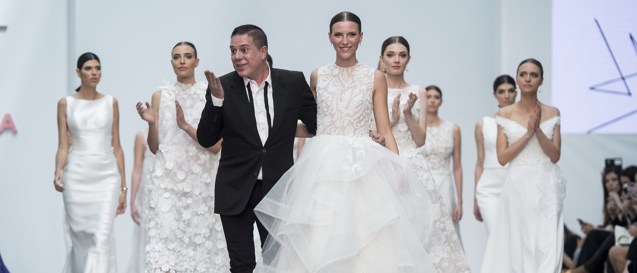 El romanticismo se sube a la Madrid Bridal Week con el desfile de Hannibal Laguna