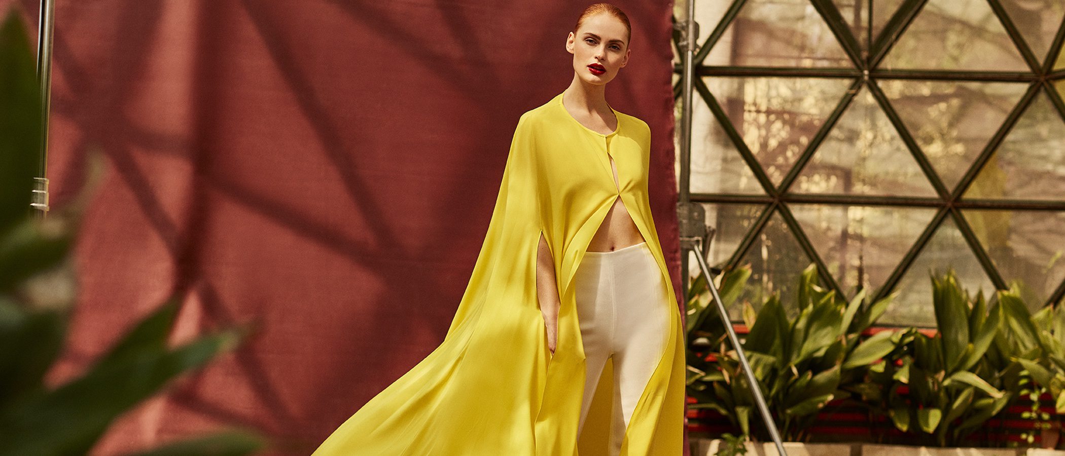 Pedro del Hierro lanza una adaptación de su colección 'Red Carpet' de venta al público