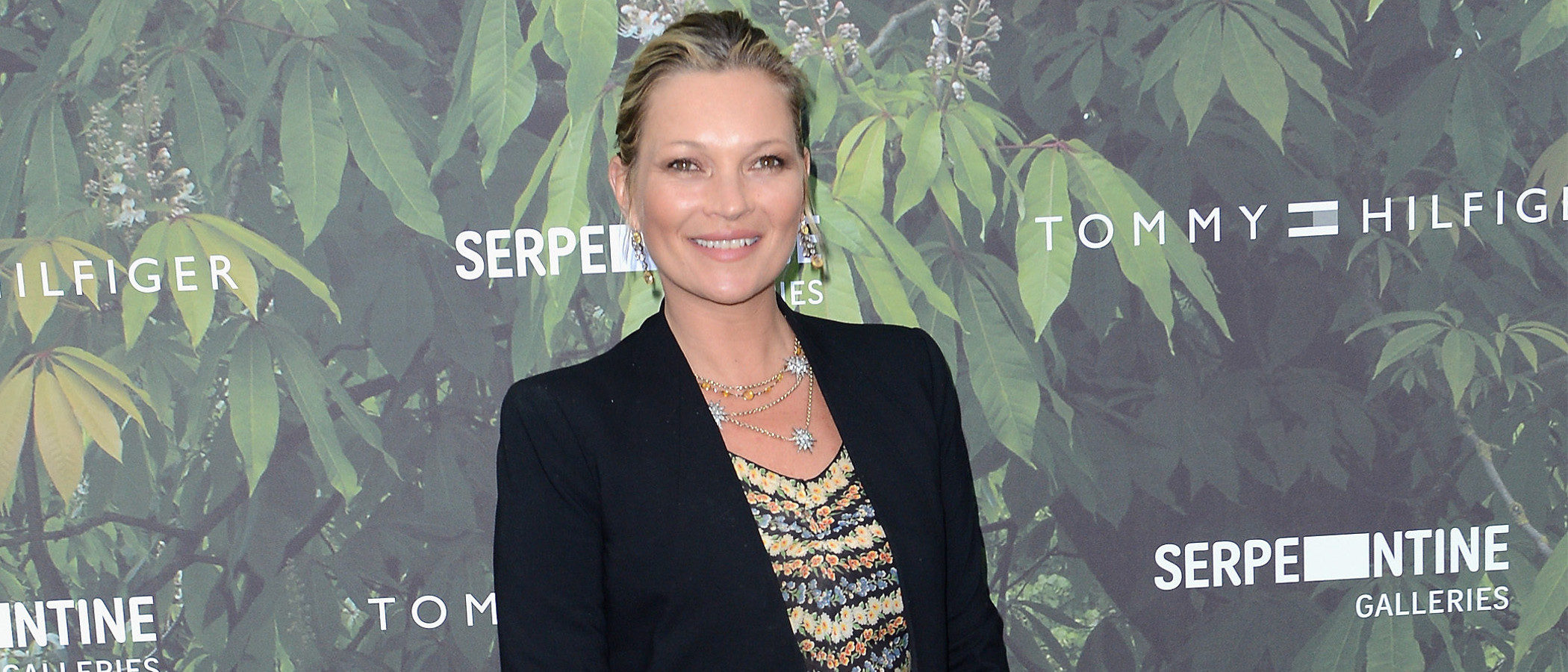 Kate Moss fue elegida por Calvin Klein en 1993 gracias a sus pechos naturales