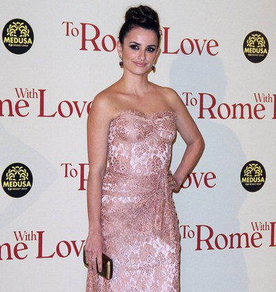 Los looks de Penélope Cruz: el equilibrio entre la sensualidad y la elegancia