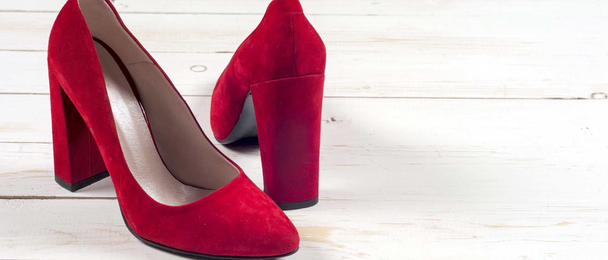 Zapatos de terciopelo: el calzado estrella del otoño 2017