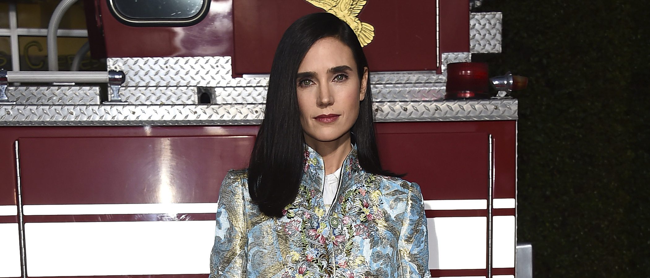 Jennifer Connelly, Victoria Beckham y Rihanna protagonizan los outfits más horrendos de esta semana