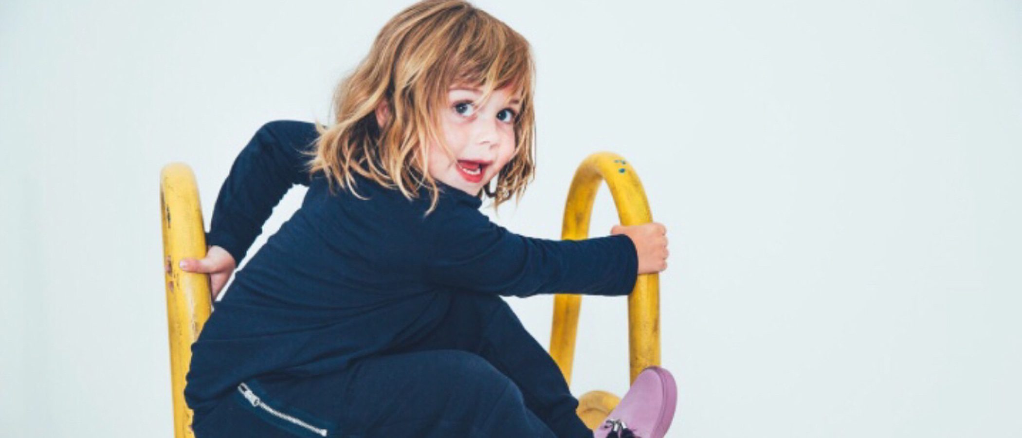 Los hijos de Jaime King diseñan la colección de AKID