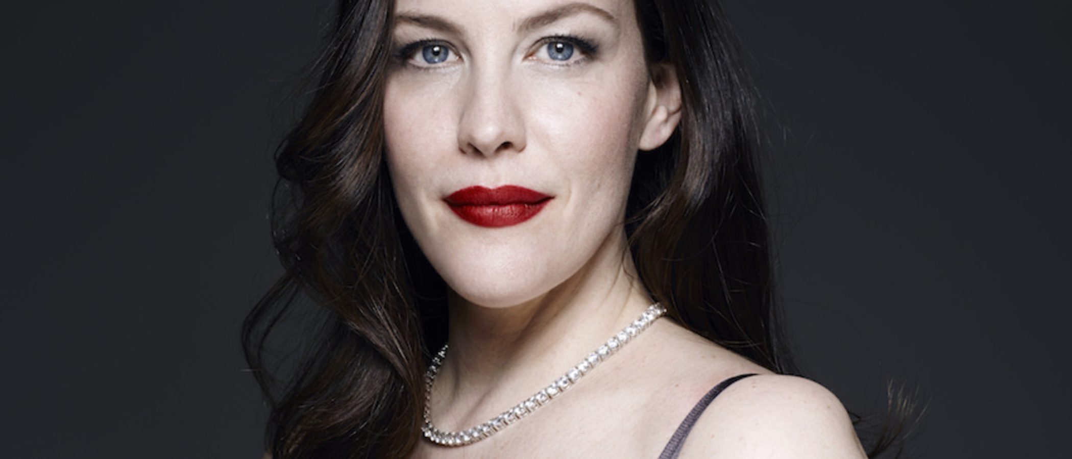 Liv Tyler presume de cuerpo con la nueva colección de lencería de Triumph