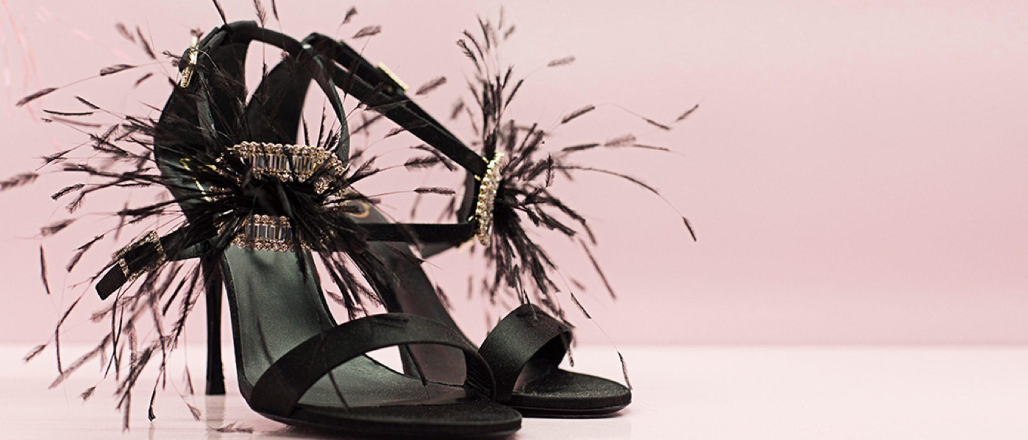 Roger Vivier lanza su colección de fiesta para esta Navidad 2017