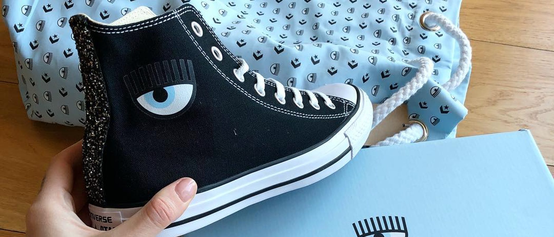 Chiara Ferragni diseña una colección cápsula de zapatillas para Converse