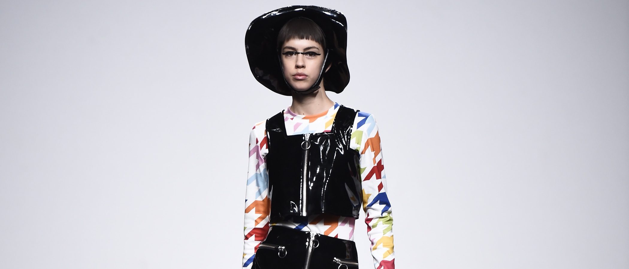 El enfoque futurista de María Escote en la campaña otoño/invierno 2018/2019 en la Madrid Fashion Week