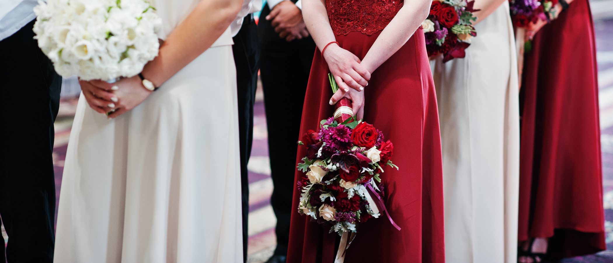 ¿Invitada a una boda de tarde? Te damos las claves para que consigas el look perfecto