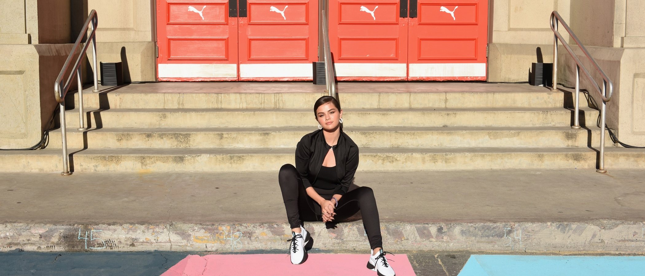 Selena Gomez presenta 'Defy Puma City', una ciudad de ensueño