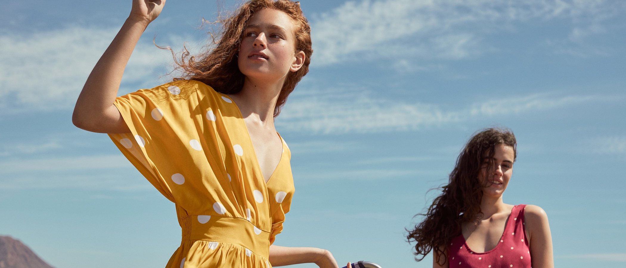Oysho apuesta por el color y los estampados en su primavera/verano 2018