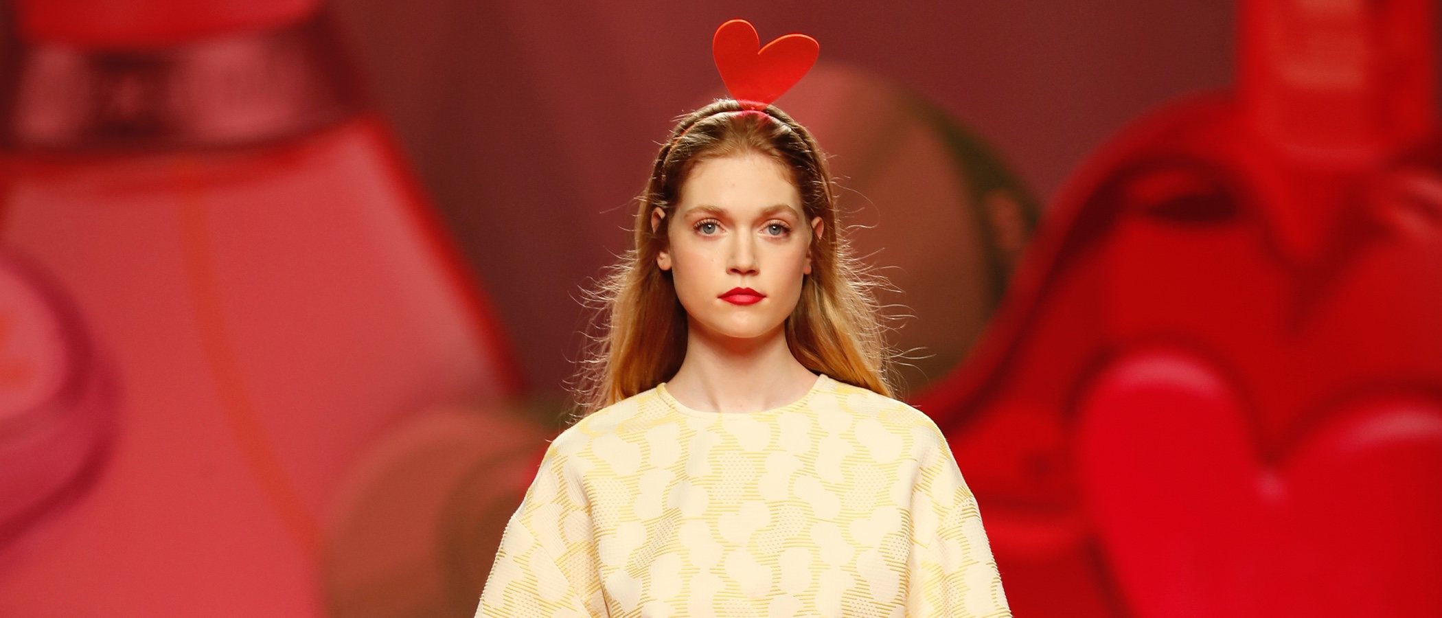 Ágatha Ruiz de la Prada tiñe la Madrid Fashion Week de color con su colección primavera/verano 2019