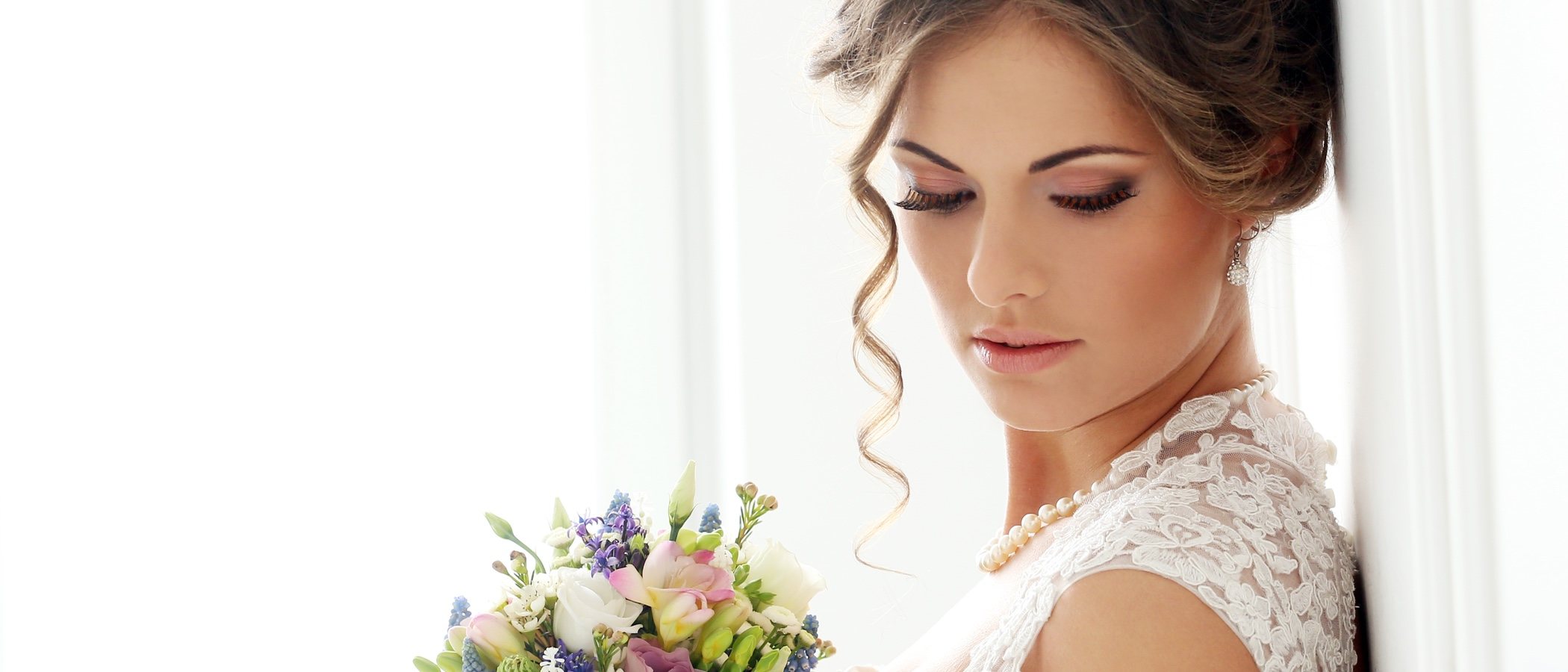 Cómo elegir las joyas para novias en el día de su boda