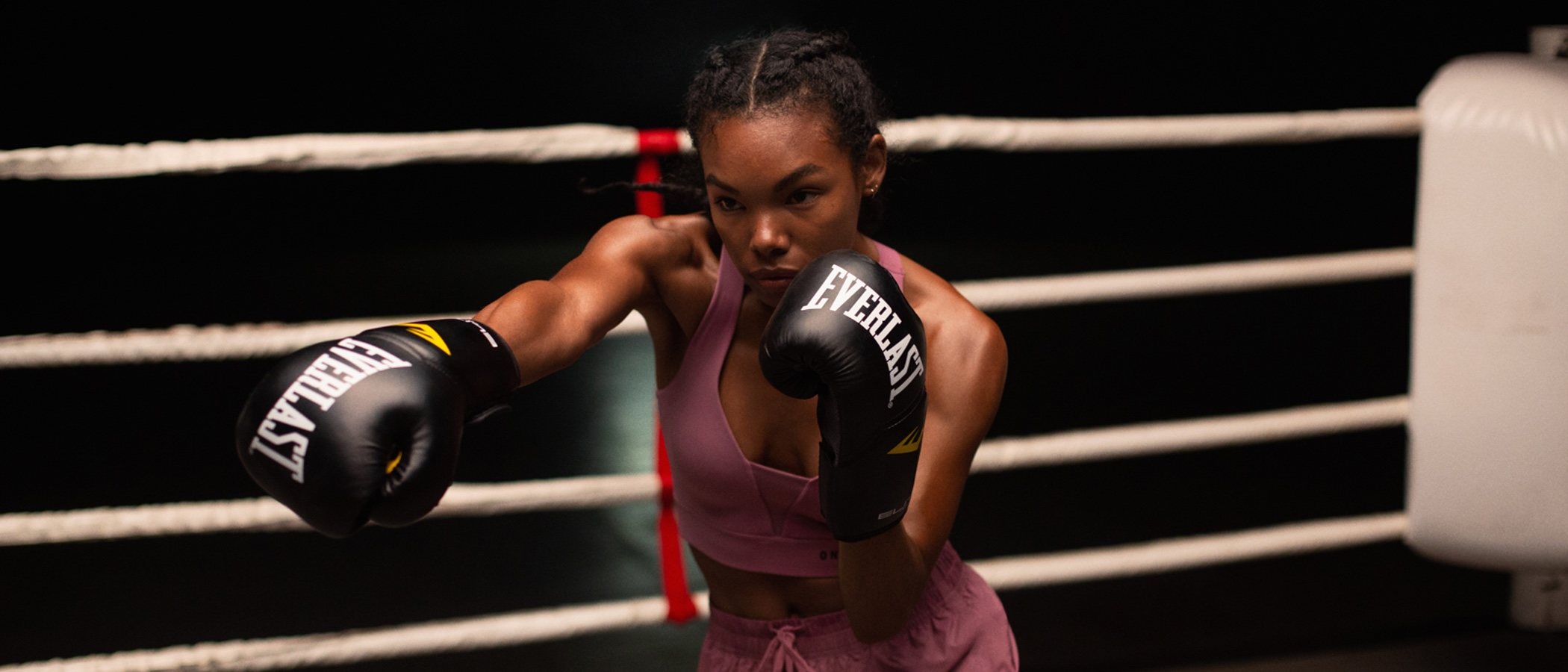 Oysho lanza una colección cápsula para amantes del boxeo