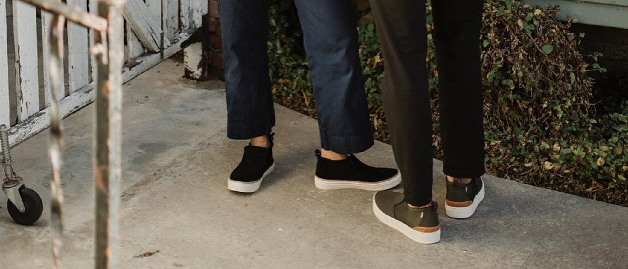 Toms presenta su colección de calzado para invierno 2018 con borrego, lazos y cuadros escoceses