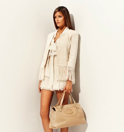 Pedro del Hierro se inspira en la mujer francesa en su colección verano 2012