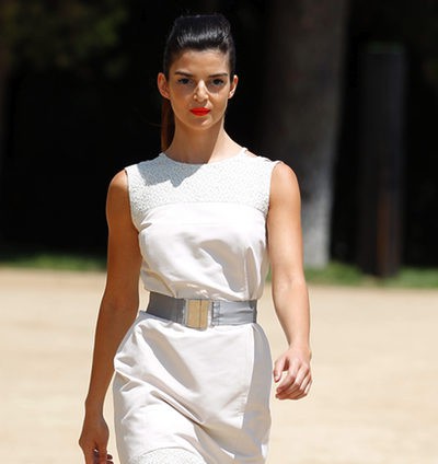 Clara Lago desfila para Toni Francesc en la pasarela 080 de Barcelona