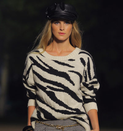 Mango presenta su colección 'On the front line' en la pasarela 080 de Barcelona