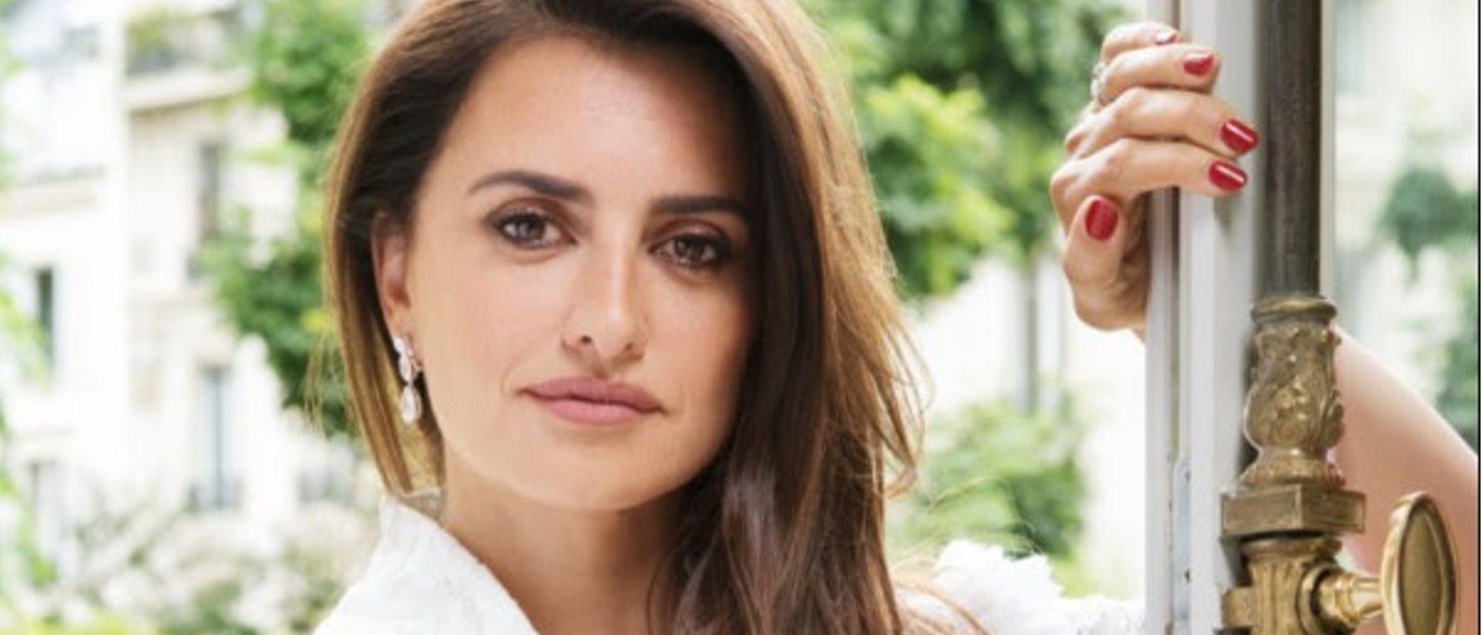 Atelier Swarovski y Penélope Cruz crean una línea de joyería de lujo sostenible