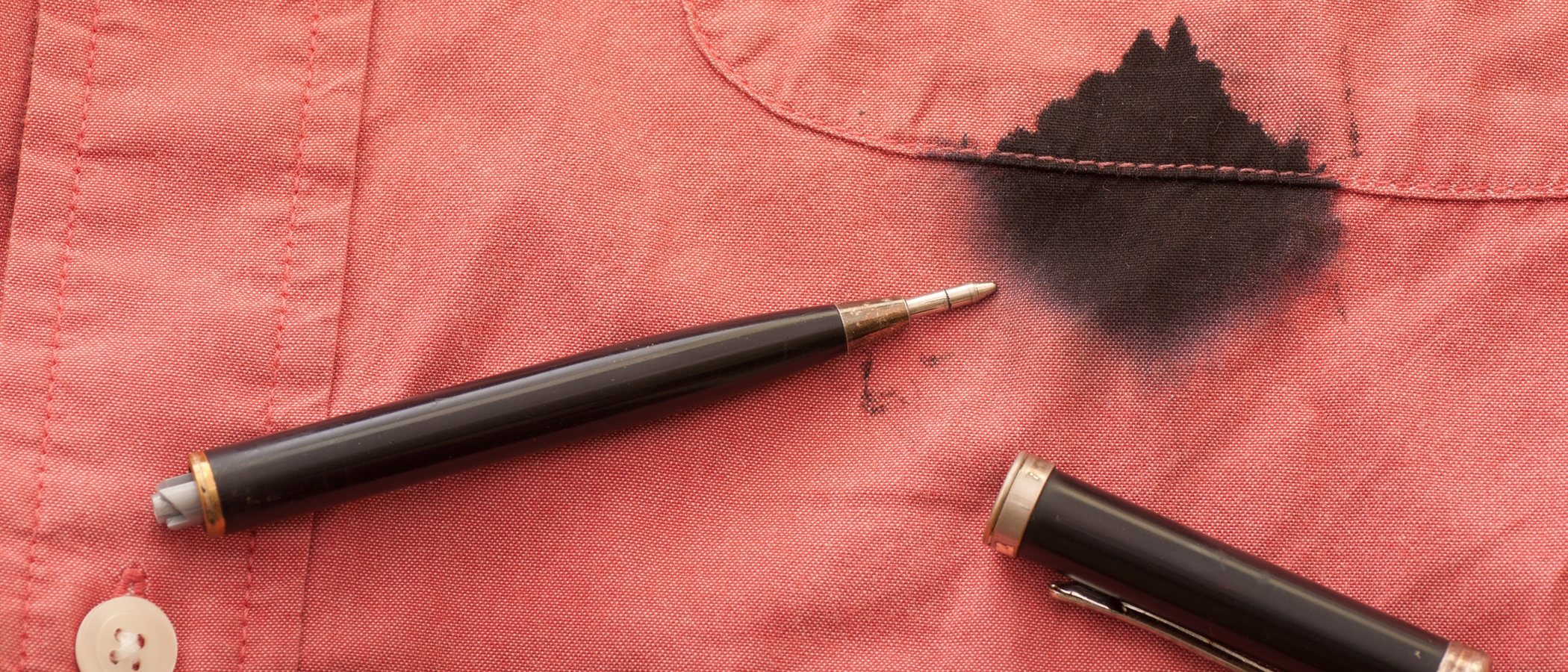 Cómo quitar manchas de bolígrafo de la ropa