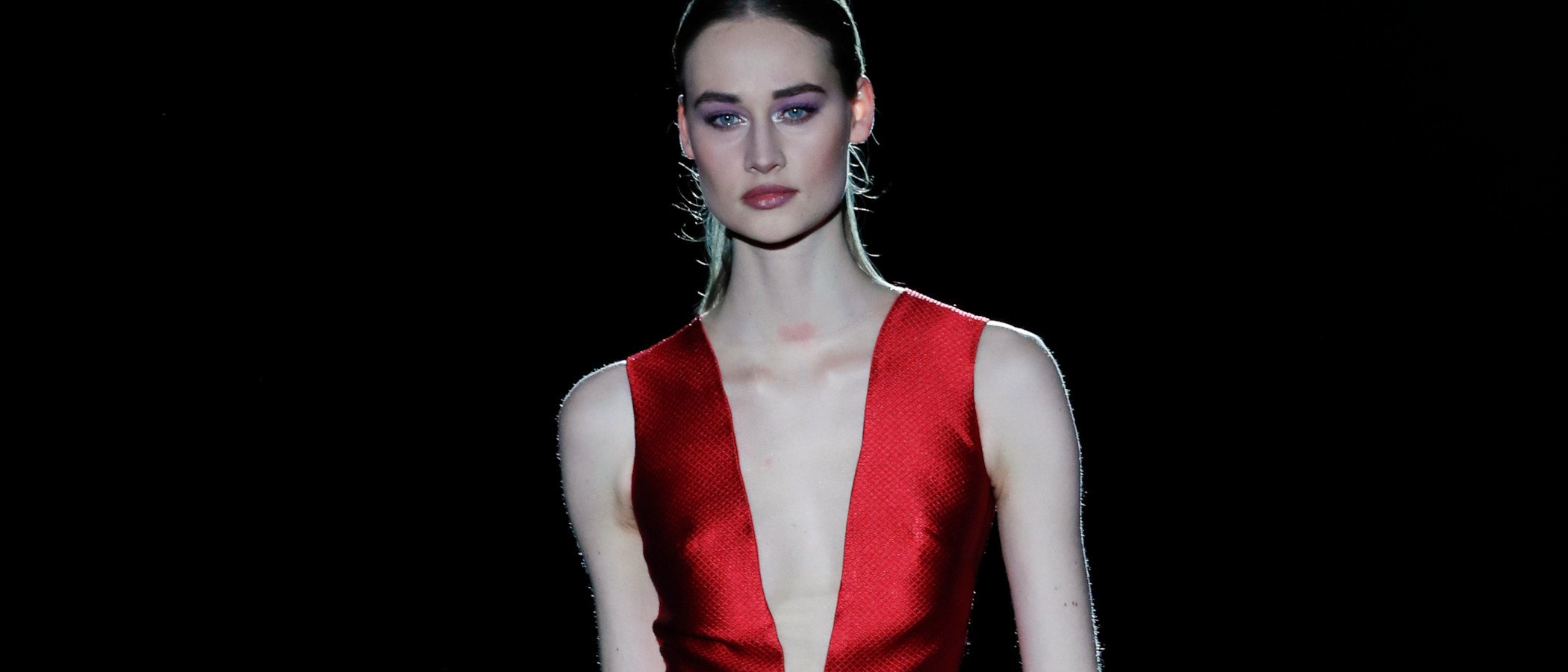 Hannibal Laguna apuesta por la sensualidad femenina en la Madrid Fashion Week 2019