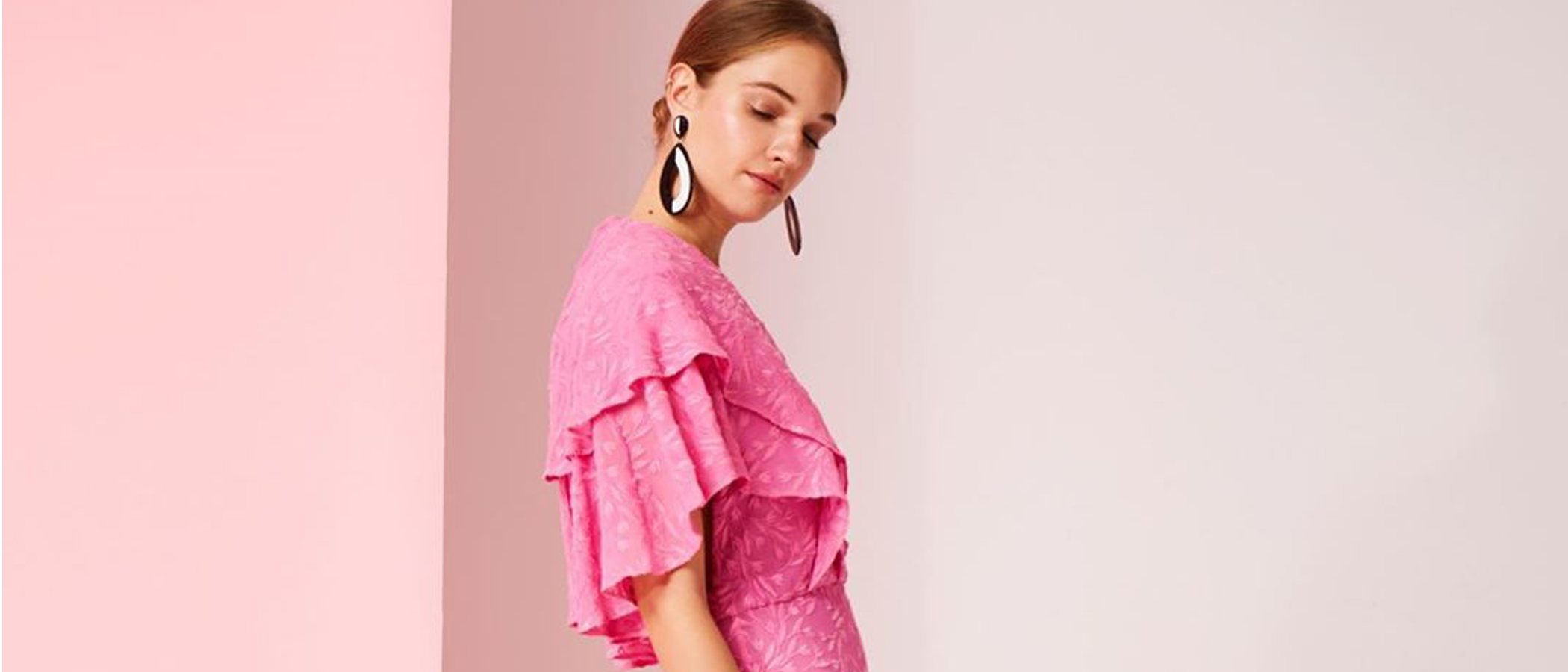 Dolores Promesas invade de color con su nueva colección de primavera/verano 2019
