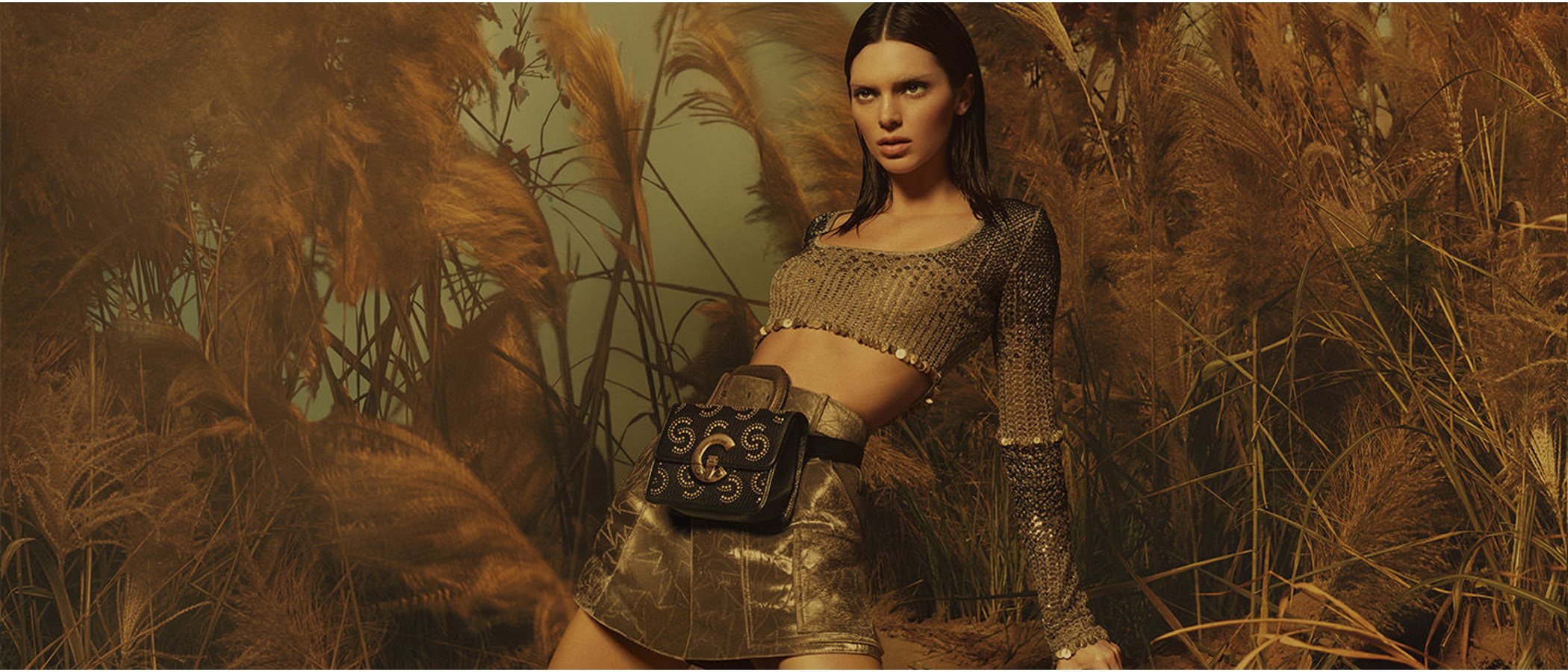 Kendall Jenner, más salvaje que nunca en la nueva campaña de Roberto Cavalli