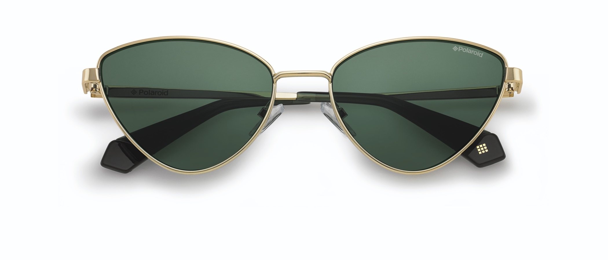 Polaroid lanza su colección cápsula de gafas de sol con Sara Carbonero