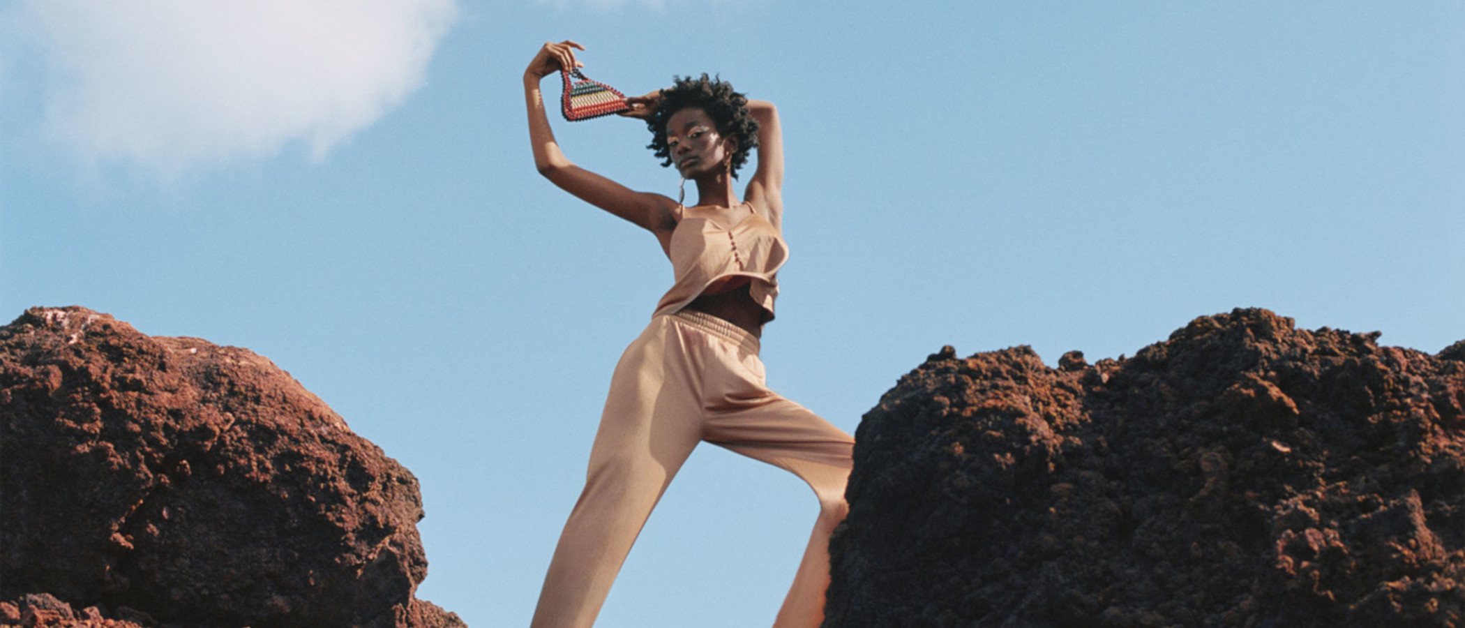 El verano llega de la mano de TRF y su colección 'Beyond Nature'