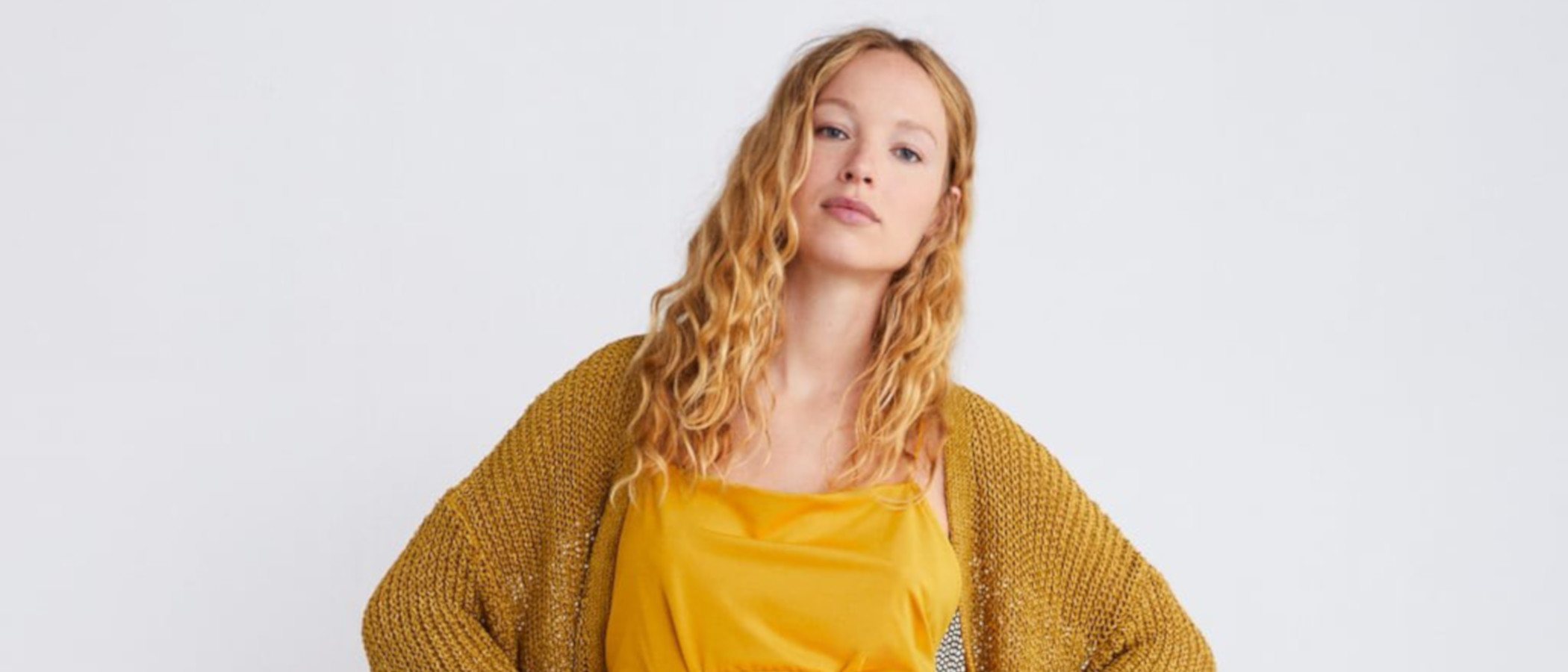 Zara te invita a lucir embarazo con estilo con su primera colección premamá