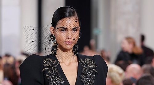 La espectacular puesta en escena de Elie Saab conquista la Semana de la Moda de París