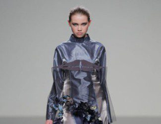 Superposiciones y tartán en el desfile de Manémané y Våldnad en Madrid Fashion Week otoño/invierno 2013/2014