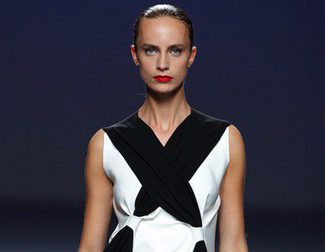 Pepa Salazar repite como ganadora del Fashion Talent y junto a Lorena Saravía cierra el EGO en la Madrid Fashion Week
