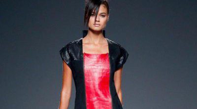 Etxeberría da protagonismo a la piel para la primavera/verano 2015 en Madrid Fashion Week