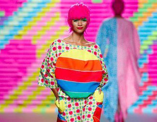 Ágatha Ruiz de la Prada trae arcoíris de colores para primavera/verano 2015 en Madrid Fashion Week