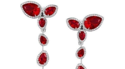 Atelier Swarovski y Penélope Cruz crean una línea de joyería de lujo sostenible
