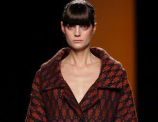 Juanjo Oliva muestra un adelanto de la colección que presentará el 1 de septiembre en la Fashion Week Madrid