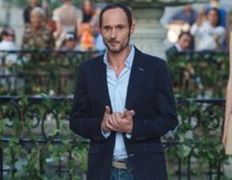Josep Font demuestra estar a la altura del legado DELPOZO en la apertura de la Fashion Week Madrid