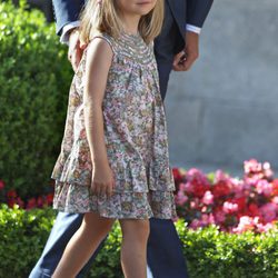La Infanta Leonor con un vestido muy floreado