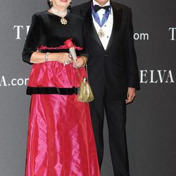 Look de Elio Berhanyer y la Condesa de Montarco en los Premios T de Moda de Telva 2011