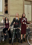 Accesorios de cuero de la colección creada por Zana Bayne para & Other Stories