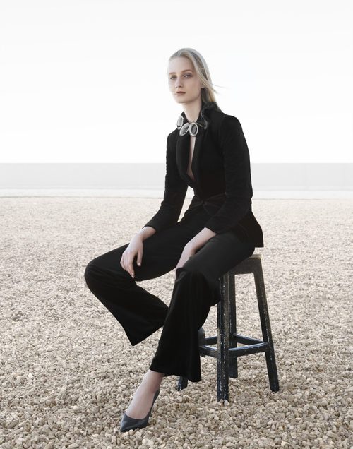 Traje de chaqueta negro de Caramelo otoño/invierno 2016/2017
