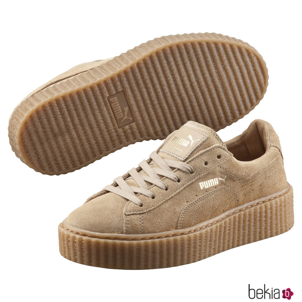 Sneakers total camel de la colección 'Creeper by Rihanna' de Puma