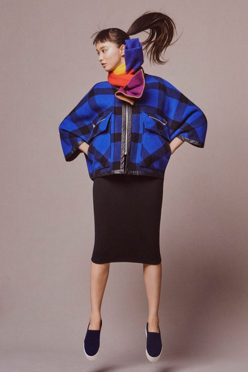 Chaqueta azul de cuadros de Esprit y Opening Ceremony otoño/invierno 2016/2017