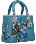 Bolso azul bordado de la colección Lady 2017 de Dior