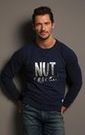 David Gandy con un jersey azul marino para la campaña 'Christmas Jumper Day' de Save The Children