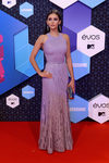 Nina Dobrev con un look deslumbrante en los MTV EMA 2016