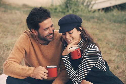 Gala González y Miguel Carrizo posando para Esprit otoño/invierno 2016/2017